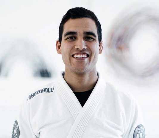 백마운트에서 보우 앤 애로우 공격 디테일!