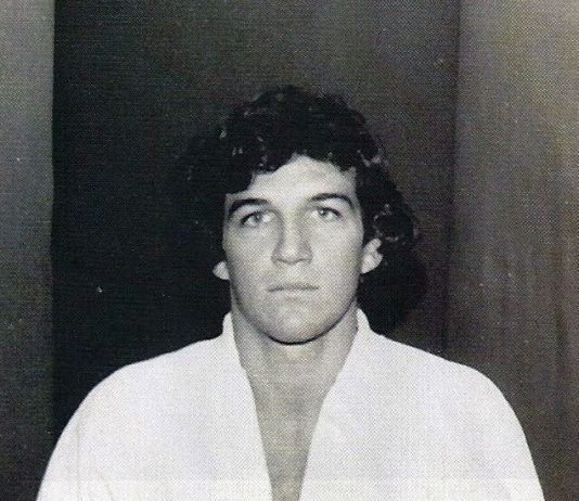 홀스 그레이시(Rolls Gracie)