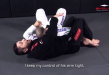 터틀가드를 부수는 강력한 리버스 오모플라타 서브미션!