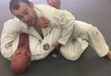 하프가드 패스 후 암바!