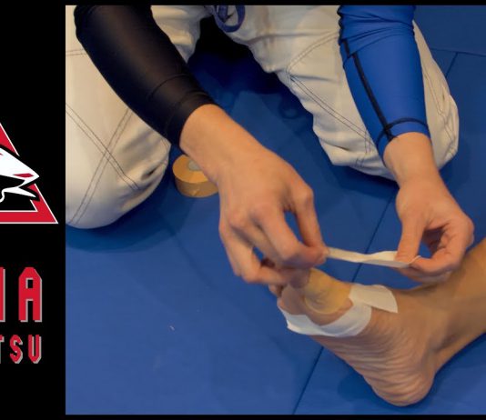 주짓수를 위한 엄지발가락과 무릎 테이핑