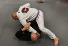 주짓수 마스터가 알려주는 ‘니 온 벨리’ 탈출하는 방법