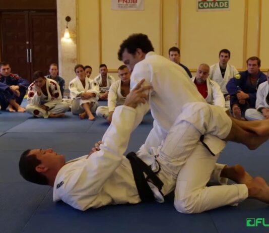 호저 그레이시가 가르치는 “세계 최고의 클로즈드 가드” — 기술과 철학의 만남